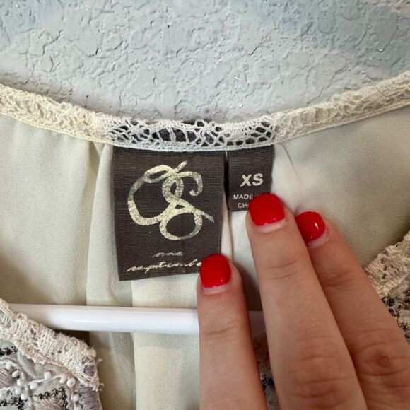 Anthropologie One September Cream Swiss Dot Embroidered Beaded Tank Blouse XS - Picture 3 of 6